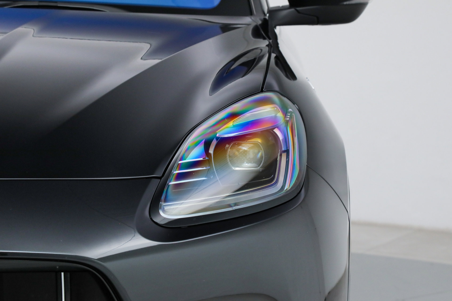 Certified 2023 Maserati Grecale GT image 9