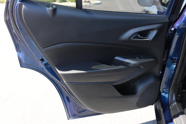 Used 2024 Chevrolet Trax LT FWD image 11