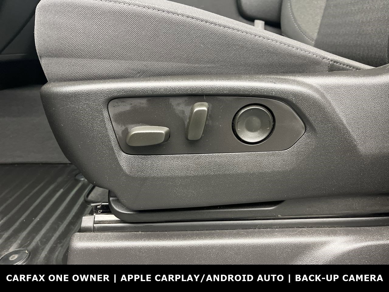 Used 2025 Chevrolet Silverado 2500 Custom w/ Custom Value Package image 10