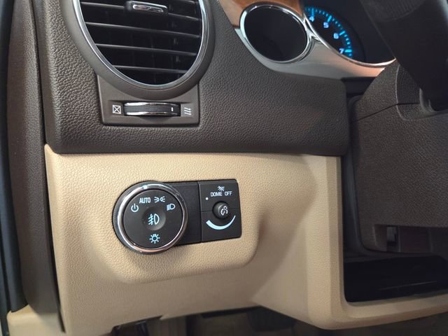 Used 2011 Buick Enclave CXL FWD image 28
