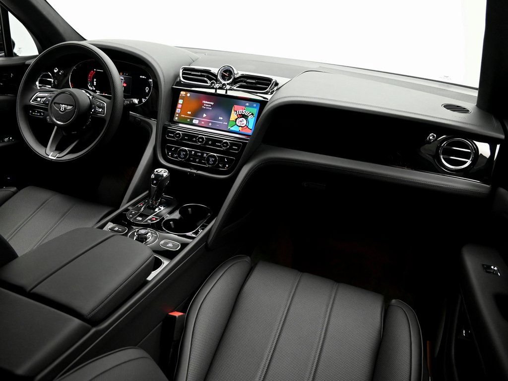 Used 2025 Bentley Bentayga AWD/4WD image 12