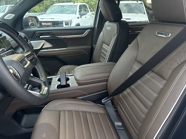 New 2027 GMC Acadia Denali Ultimate w/ LPO, Floor Liner Package AWD/4WD image 5
