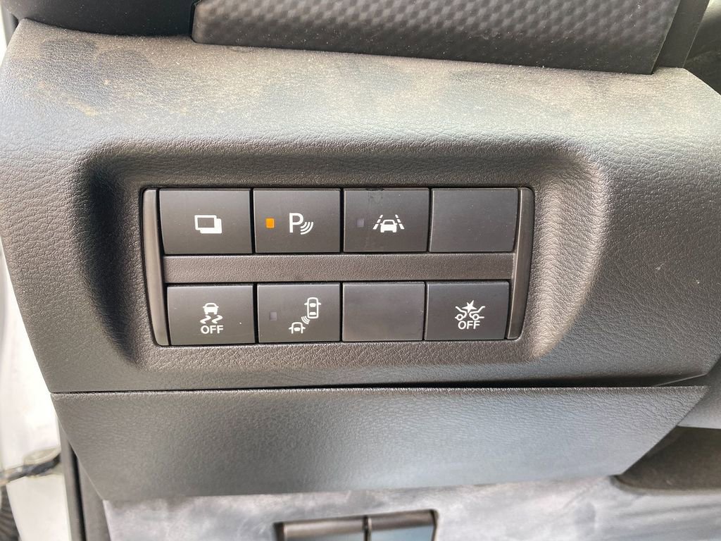 Used 2022 Nissan Kicks S image 14