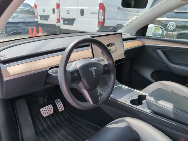 Used 2022 Tesla Model Y Performance image 8