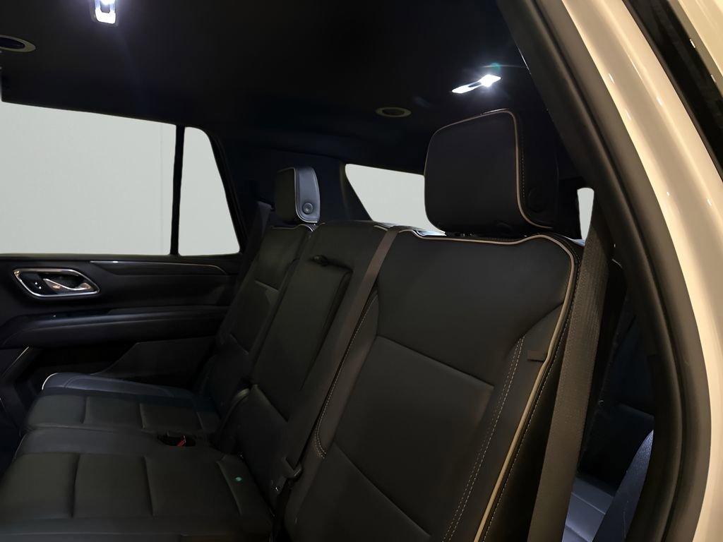 Used 2023 GMC Yukon SLT image 17