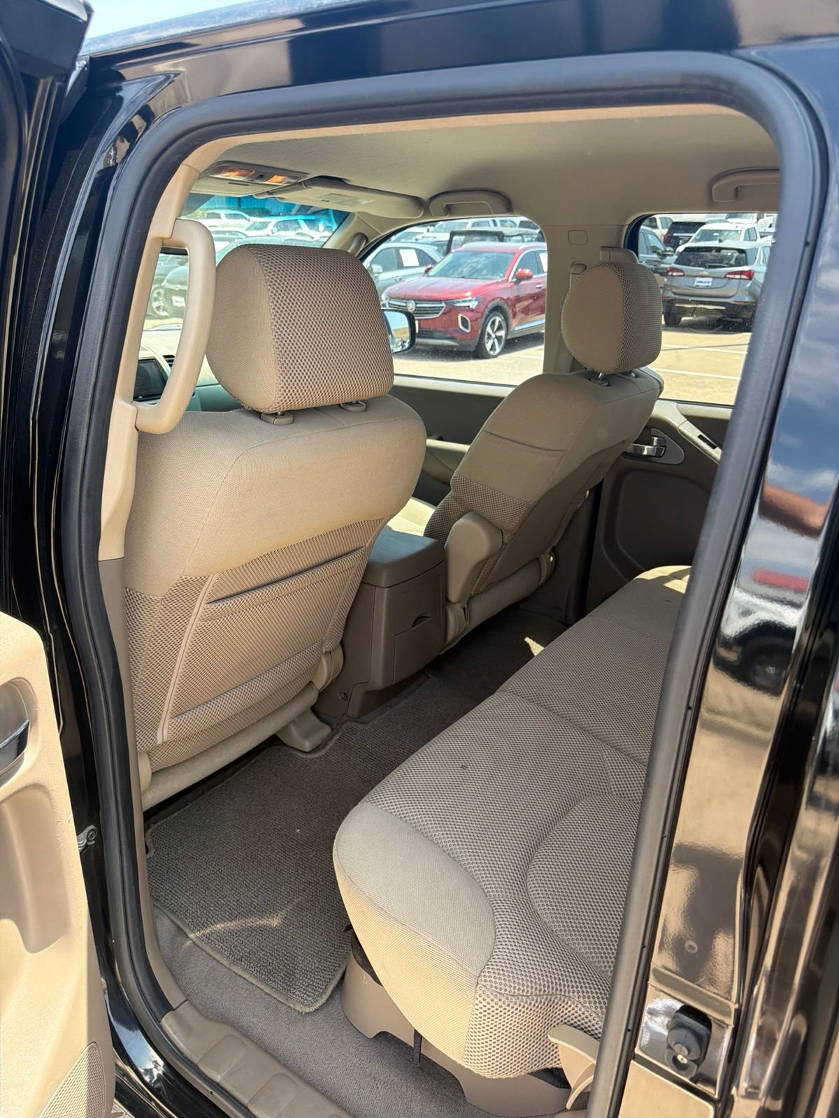 Used 2008 Nissan Frontier SE w/ SE Value Truck Pkg RWD image 10