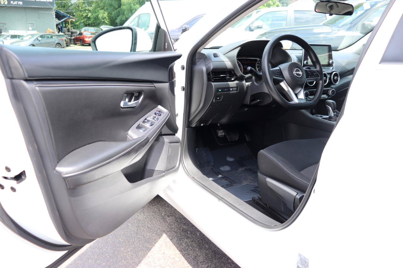 Used 2024 Nissan Sentra SV FWD image 10