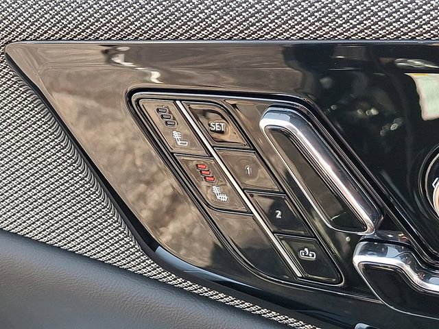 New 2026 Cadillac Optiq Luxury 1 image 15