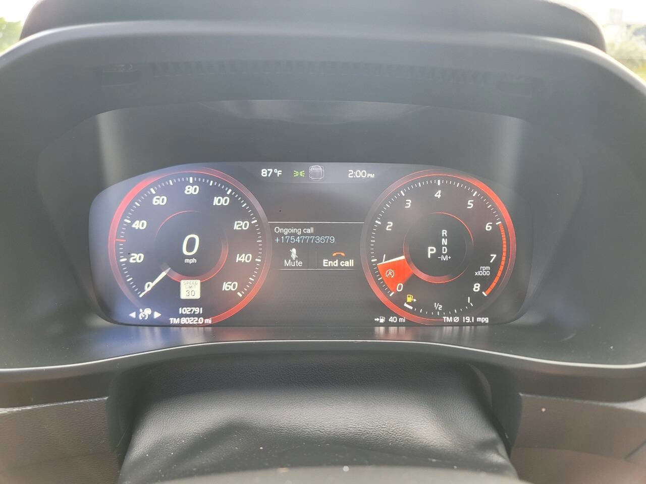 Used 2019 Volvo XC40 T5 R-Design image 19