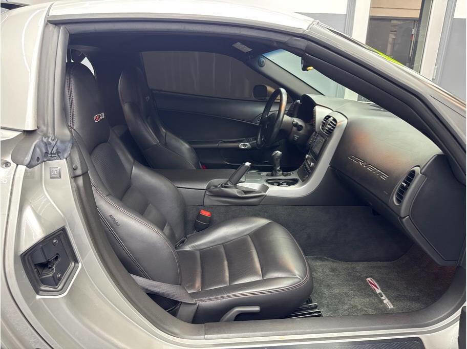 Used 2006 Chevrolet Corvette Z06 w/ Preferred Equipment Group image 20