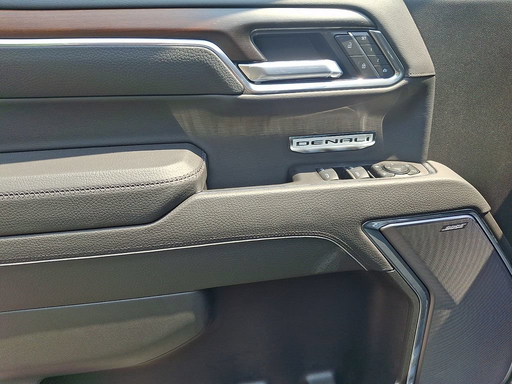 New 2026 GMC Sierra 1500 Denali w/ Denali Reserve Package AWD/4WD image 8