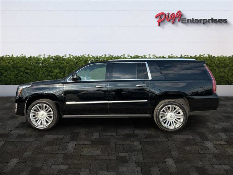 Used 2020 Cadillac Escalade ESV Platinum image 3