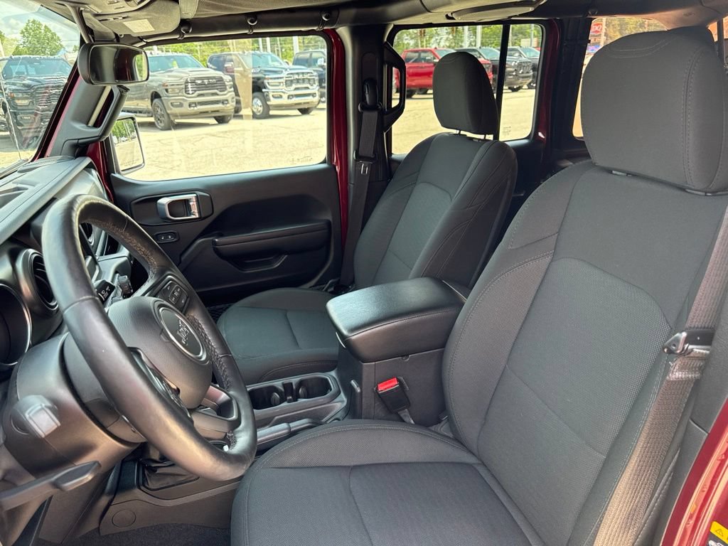 Used 2021 Jeep Wrangler Unlimited Sport AWD/4WD image 44