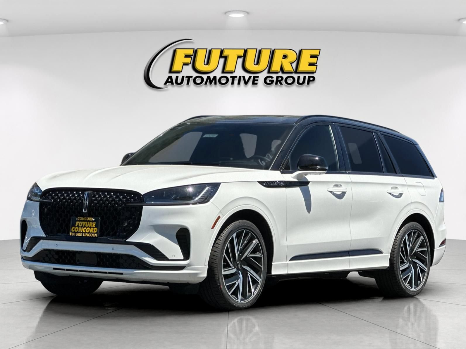 New 2026 Lincoln Aviator Black Label w/ Black Label Special Edition AWD/4WD image 7