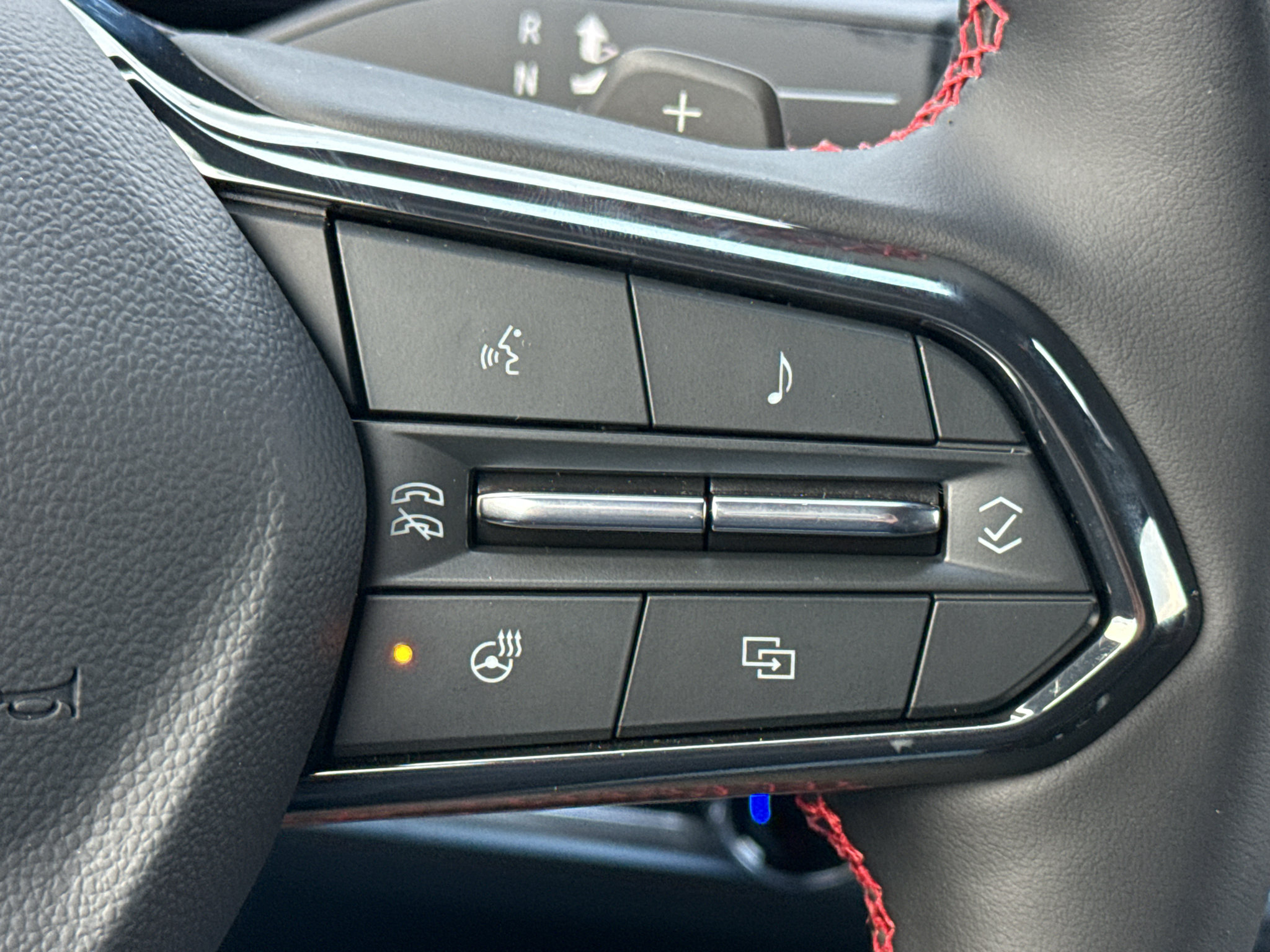 New 2027 Chevrolet Equinox RS w/ Safety and Technology Package AWD/4WD image 19
