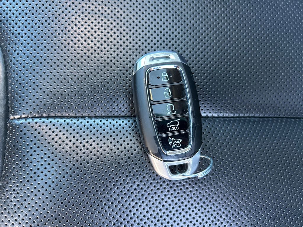 Used 2021 Hyundai Palisade Limited w/ Winter Package image 34