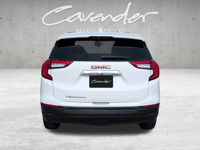 Used 2024 GMC Terrain SLE image 15