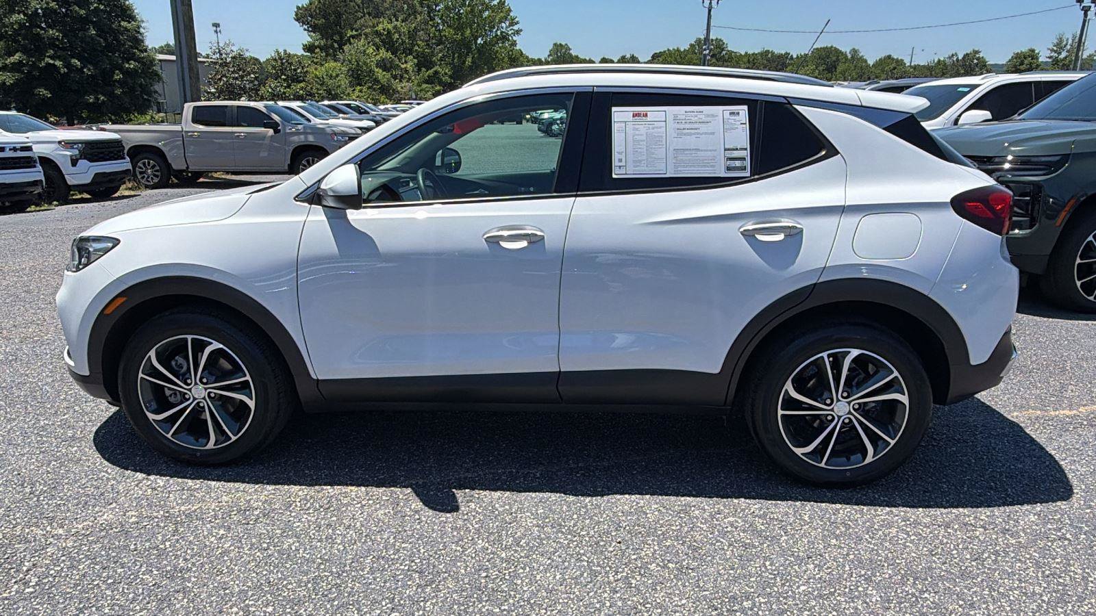 Used 2022 Buick Encore GX Essence FWD image 8