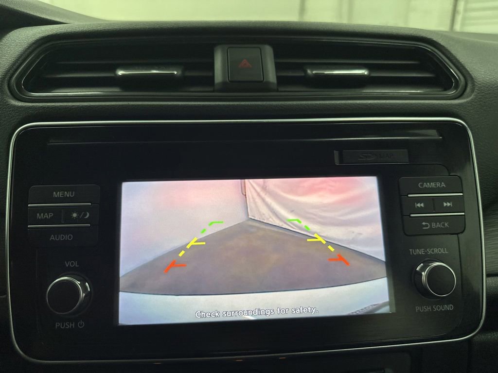 Used 2018 Nissan Leaf SV w/ SV Technology Package FWD image 19