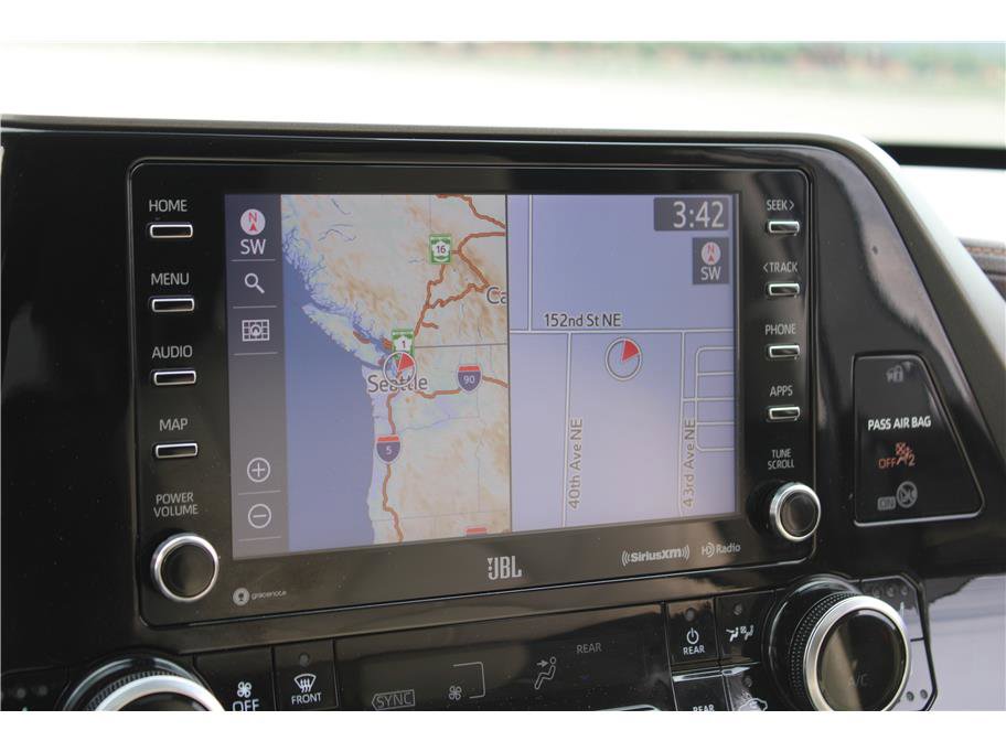 Used 2020 Toyota Highlander Limited AWD/4WD image 27