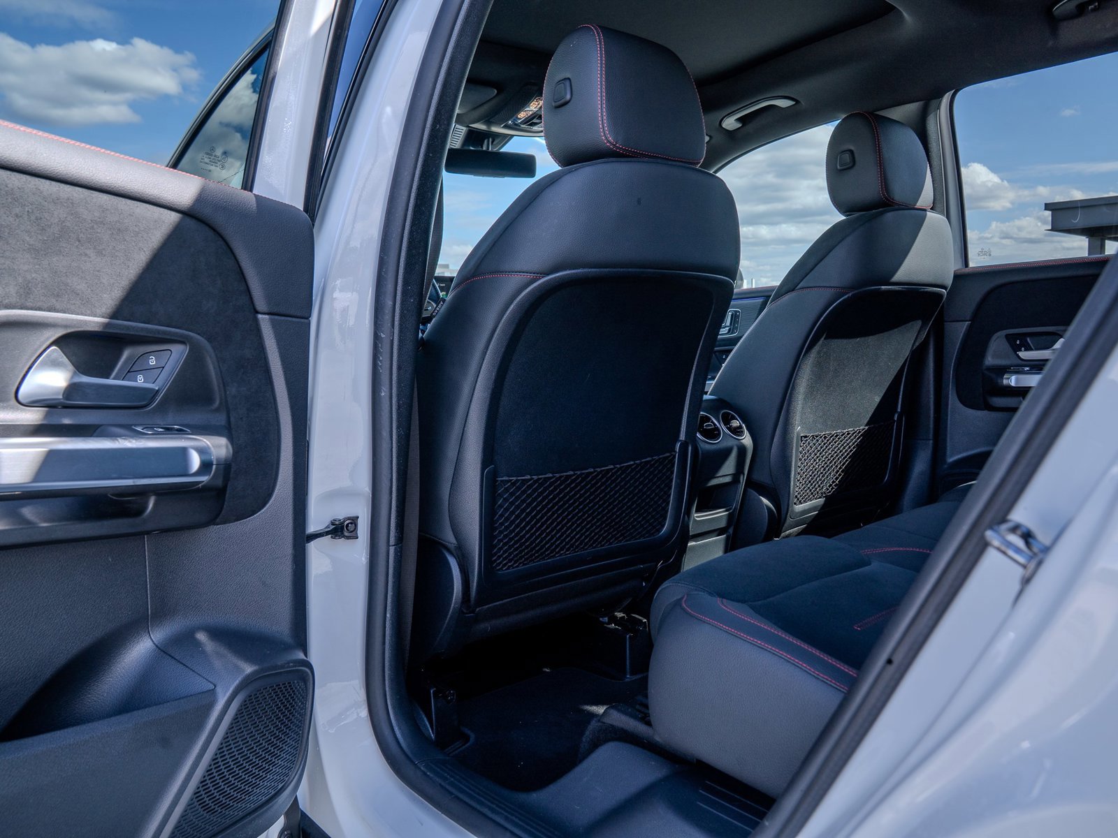 Certified 2023 Mercedes-Benz GLB 250 4MATIC image 16