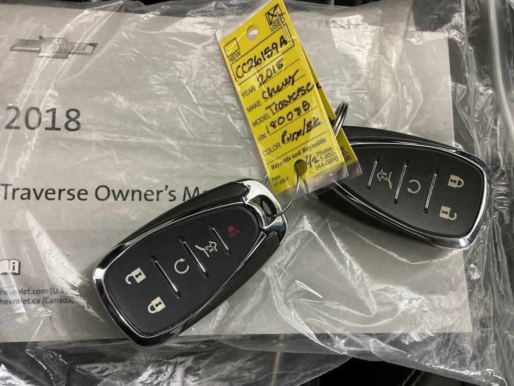 Used 2018 Chevrolet Traverse LT image 36