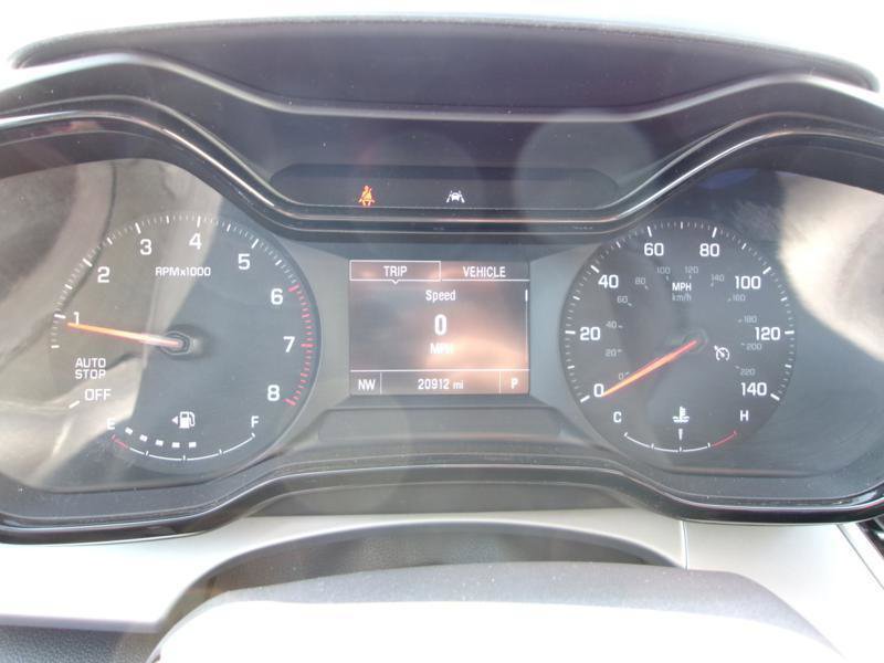 Used 2025 Chevrolet Trax LS image 14