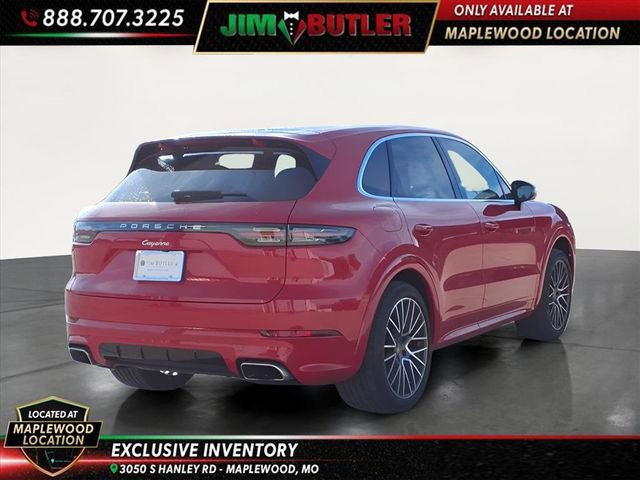 Used 2023 Porsche Cayenne Platinum Edition image 4