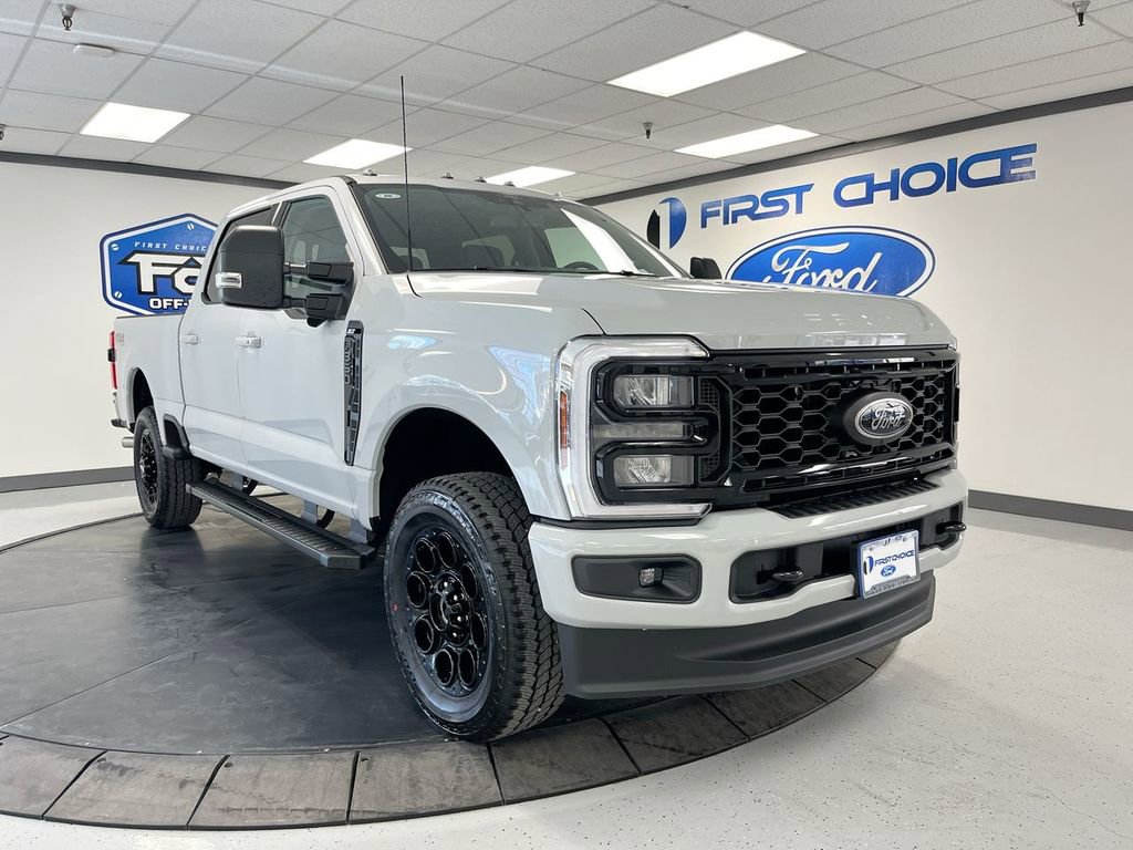 New 2026 Ford F350 XLT w/ XLT Premium Package AWD/4WD image 18