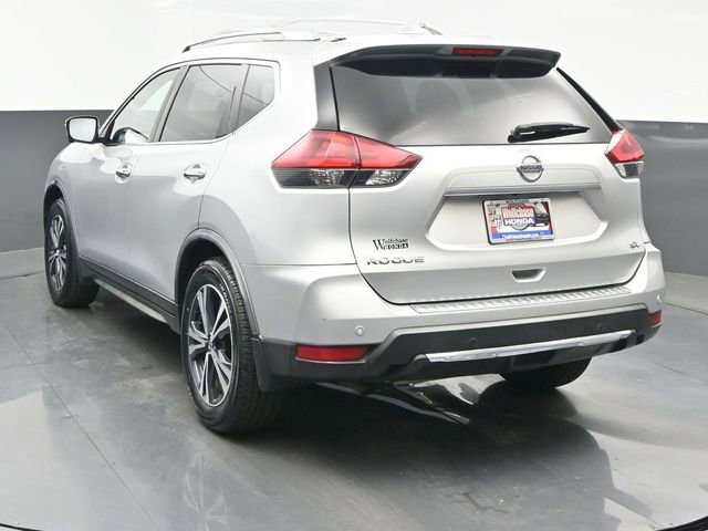 Used 2020 Nissan Rogue SV w/ Premium Package image 4