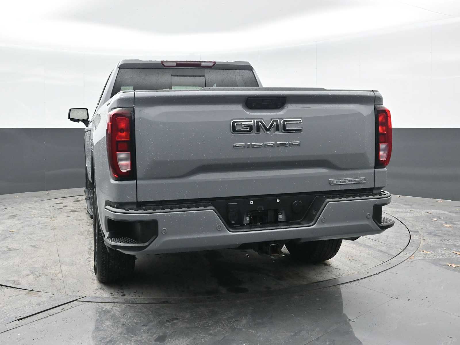 Used 2024 GMC Sierra 1500 Elevation w/ Elevation Premium Package image 9
