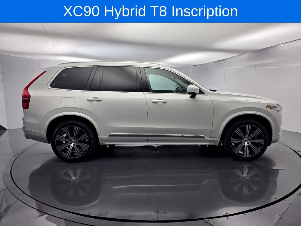 Used 2020 Volvo XC90 T8 Inscription w/ Protection Package AWD/4WD image 3