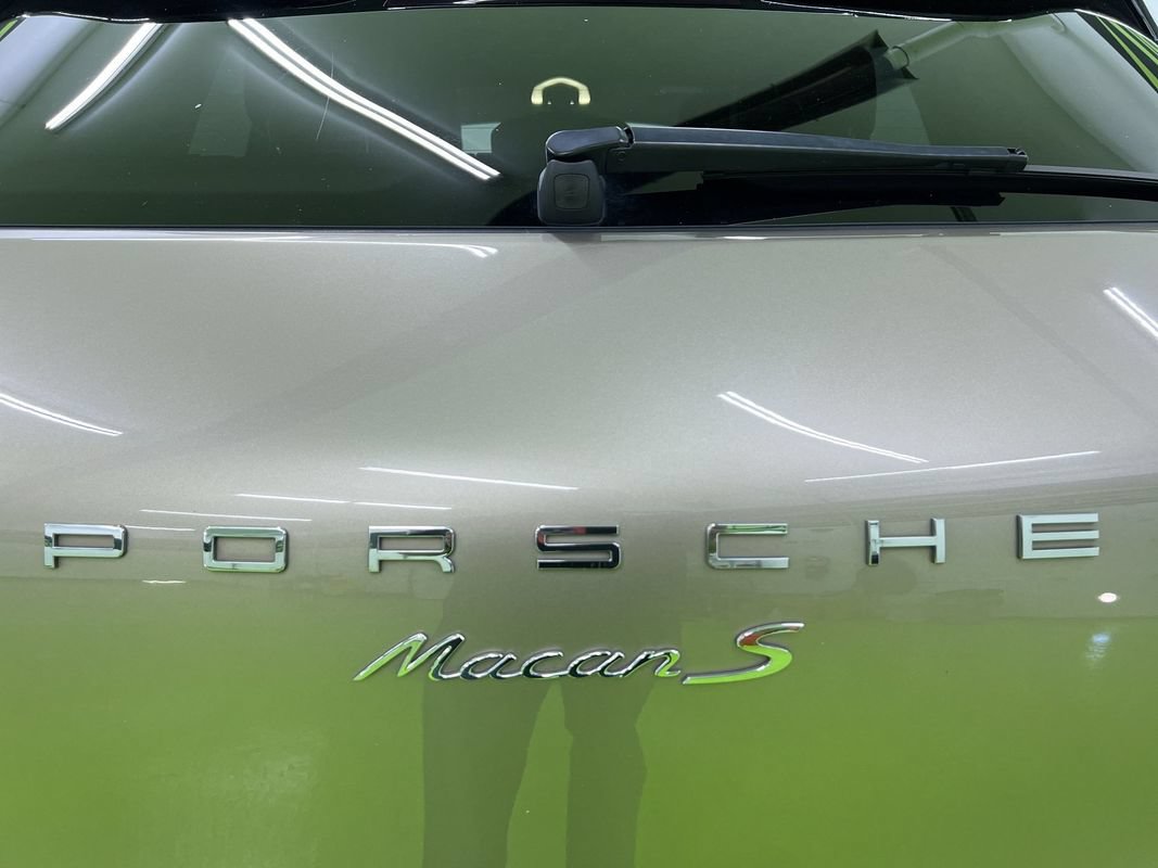 Used 2016 Porsche Macan S AWD/4WD image 12