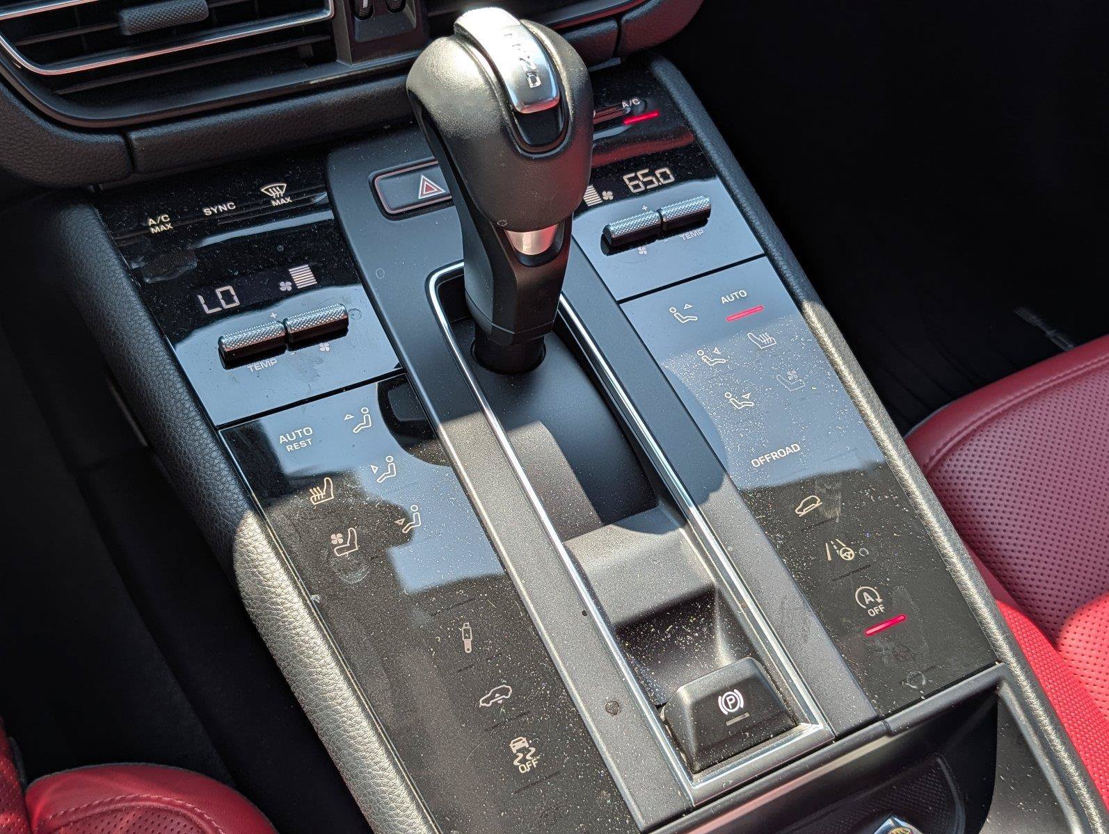 Used 2025 Porsche Macan S AWD/4WD image 19