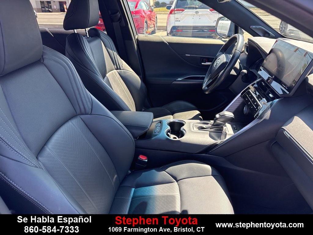 Used 2021 Toyota Venza XLE w/ Softex Package image 24