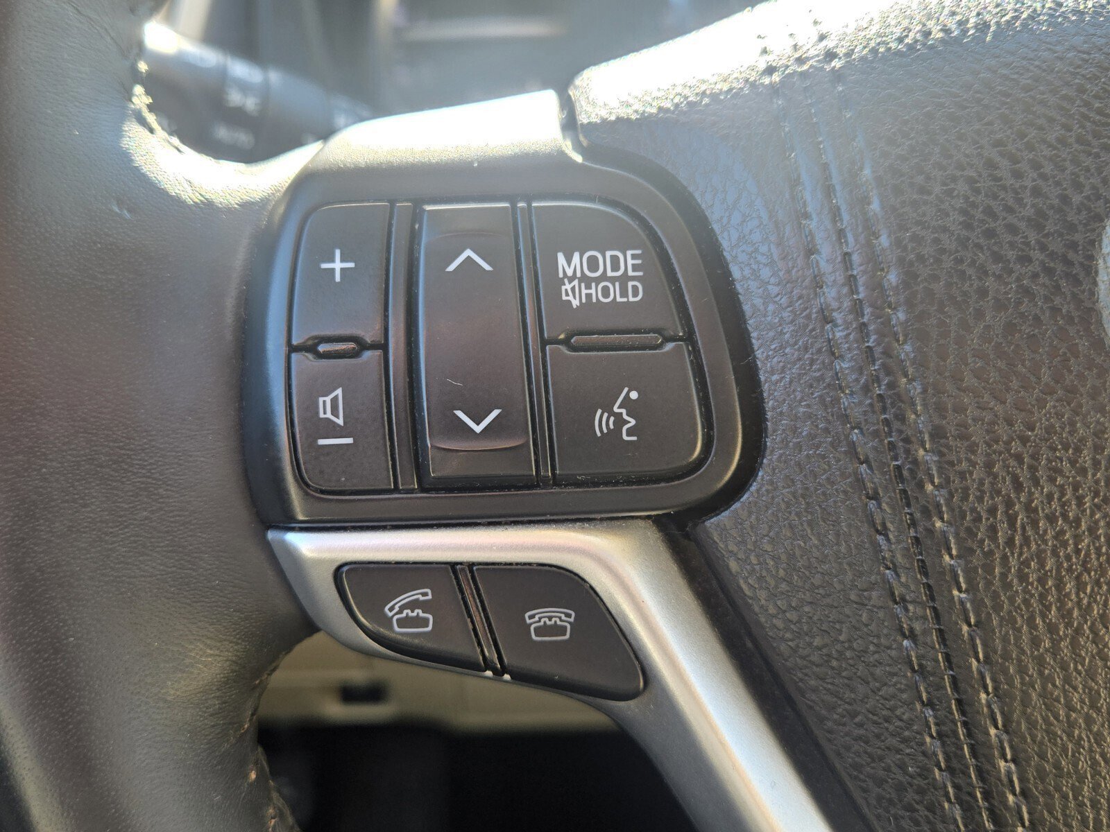 Used 2016 Toyota Highlander Limited Platinum image 28