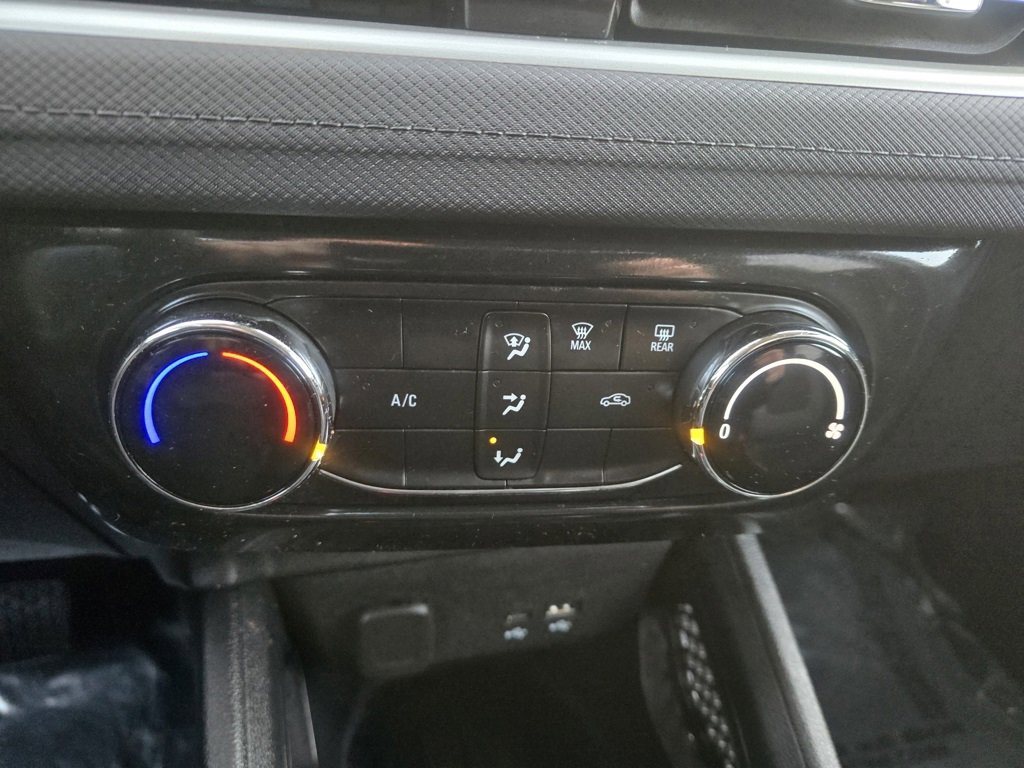 Used 2024 Chevrolet TrailBlazer LT w/ Driver Confidence Package image 25