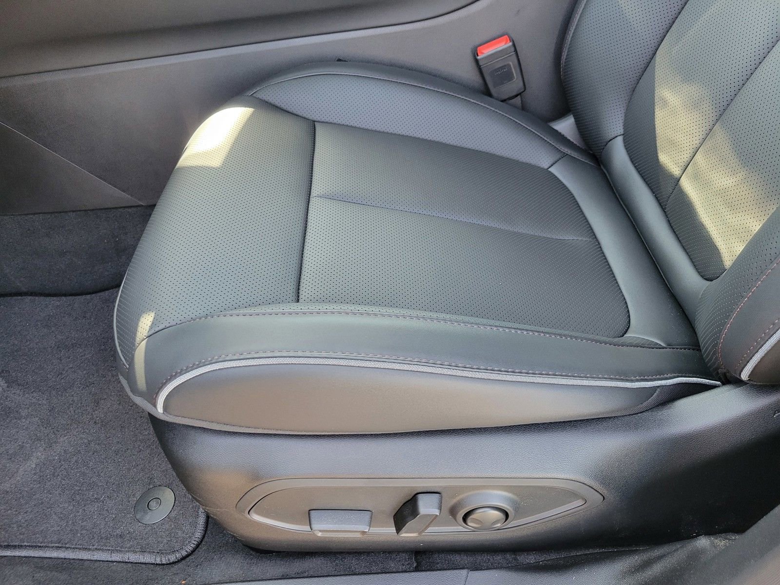 New 2025 Jeep Wagoneer S Limited image 14