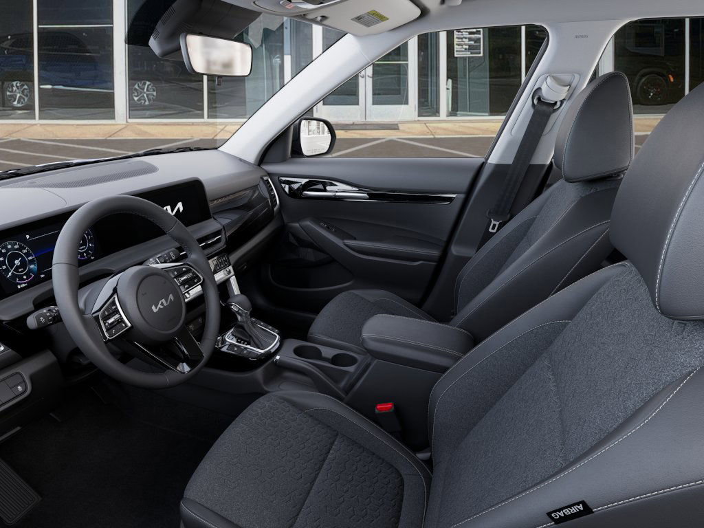 New 2025 Kia Seltos X-Line image 17