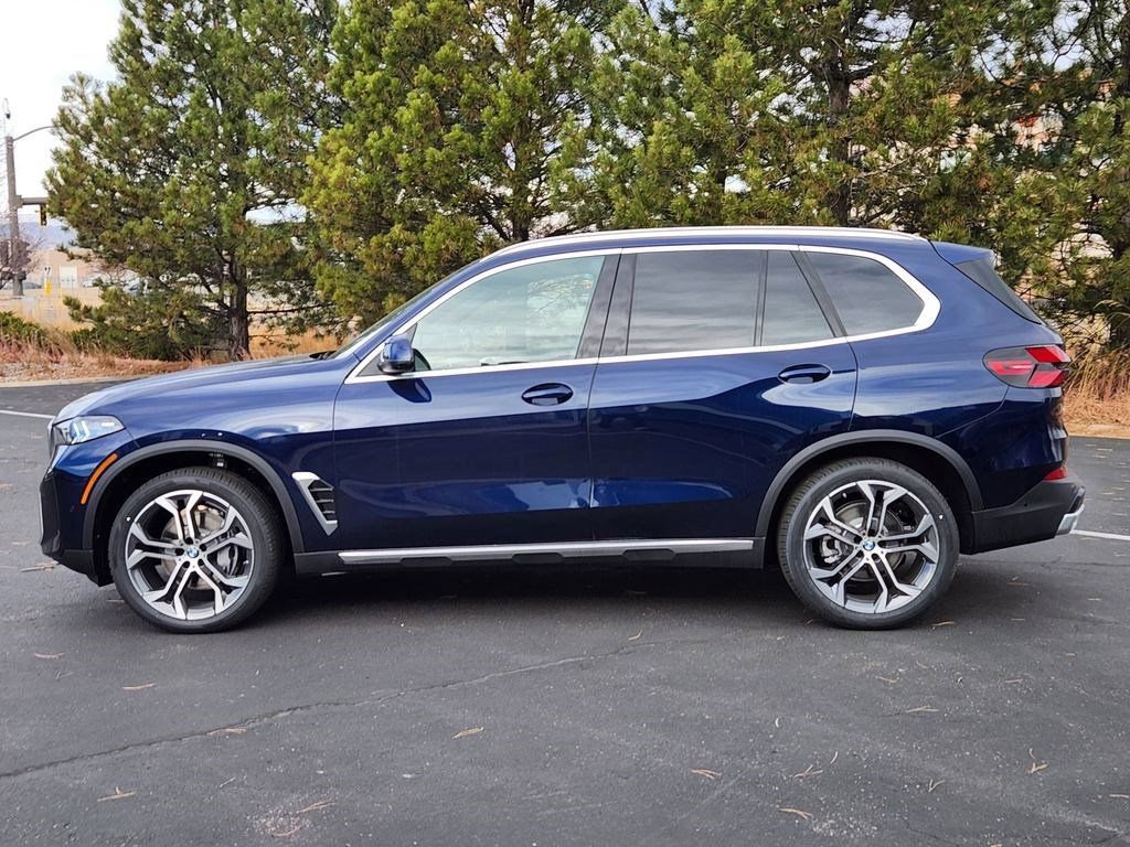 Used 2026 BMW X5 xDrive40i AWD/4WD image 2