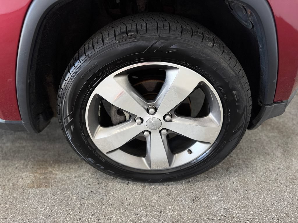 Used 2015 Jeep Grand Cherokee Limited AWD/4WD image 28