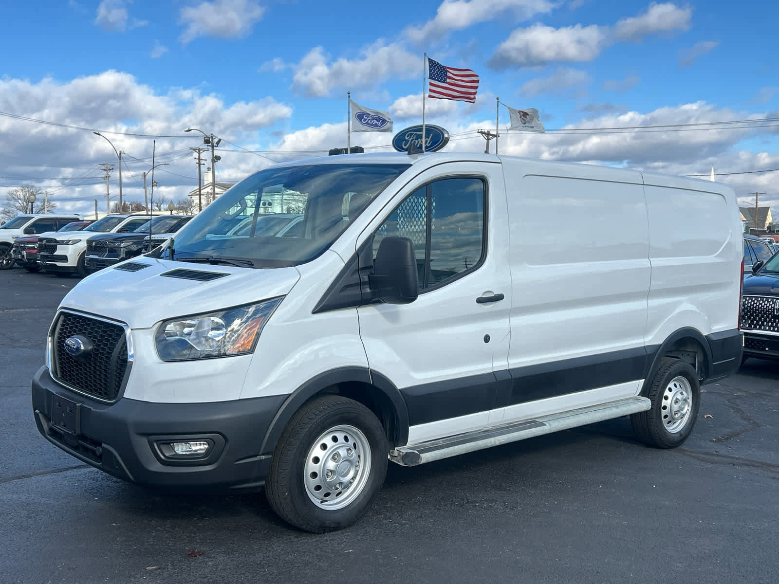 Used 2023 Ford Transit 250 Low Roof AWD w/ Exterior Upgrade Package image 2