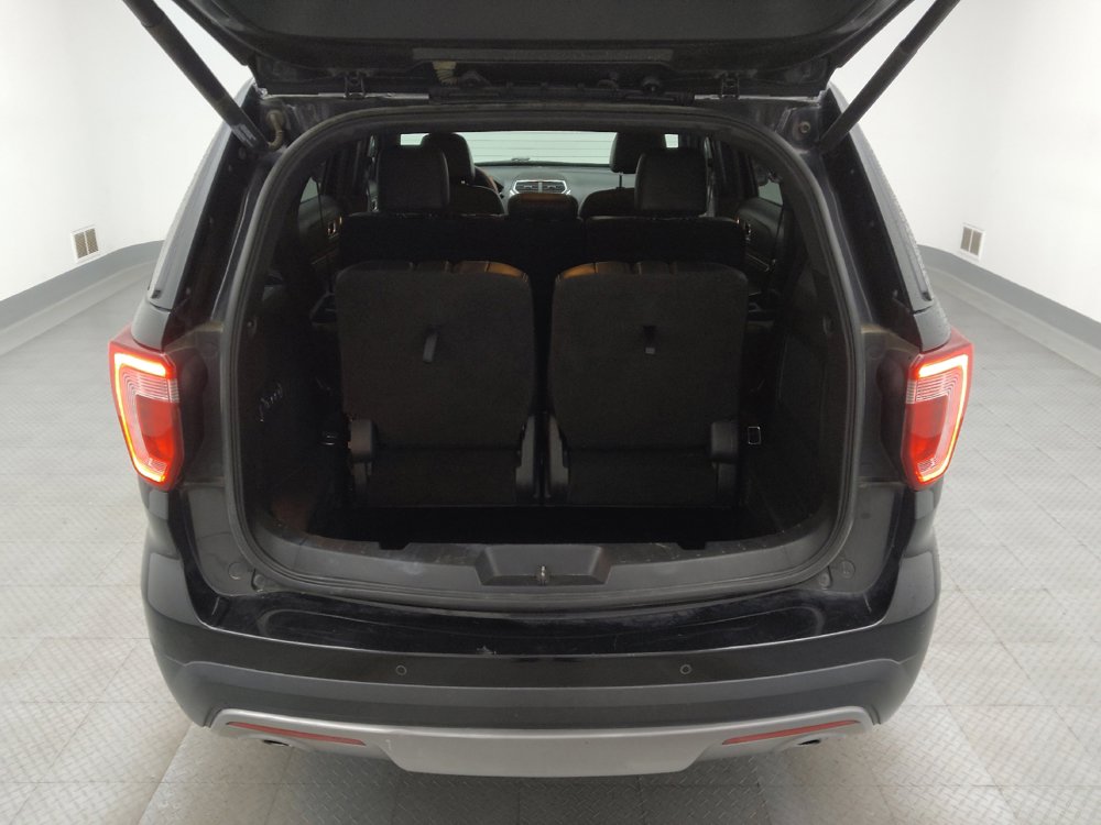 Used 2017 Ford Explorer Limited FWD image 29