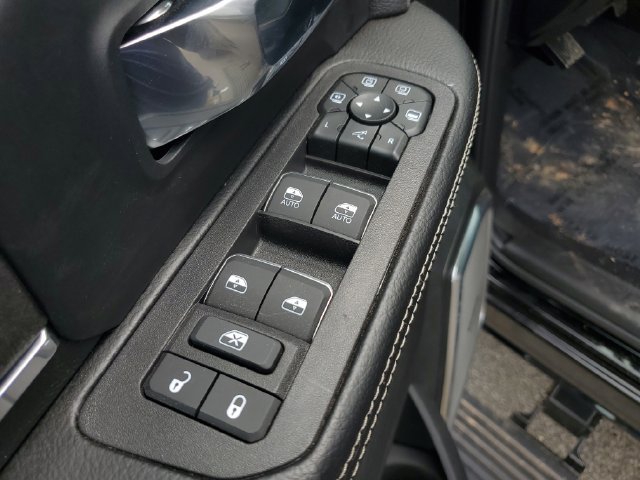 New 2026 RAM 3500 Laramie AWD/4WD image 24