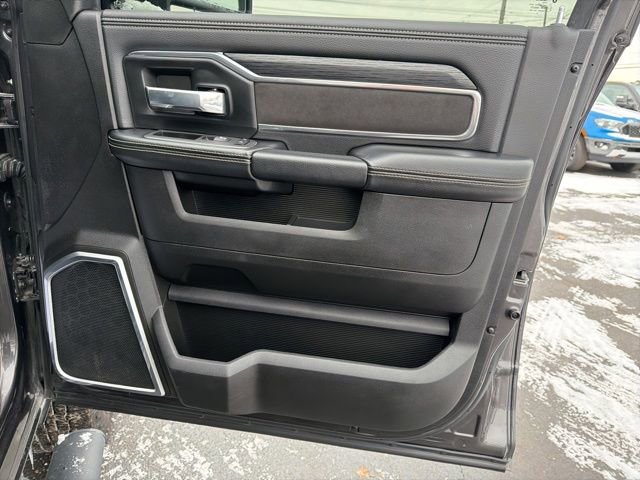 Used 2024 RAM 3500 Laramie w/ Night Edition image 46