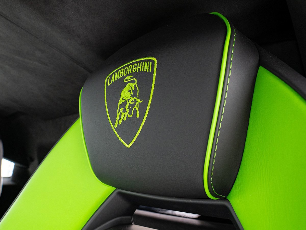 Used 2024 Lamborghini Revuelto image 15