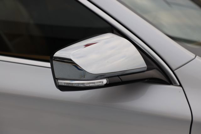 Used 2016 Chevrolet Impala LTZ w/ Enhanced Convenience Package image 8