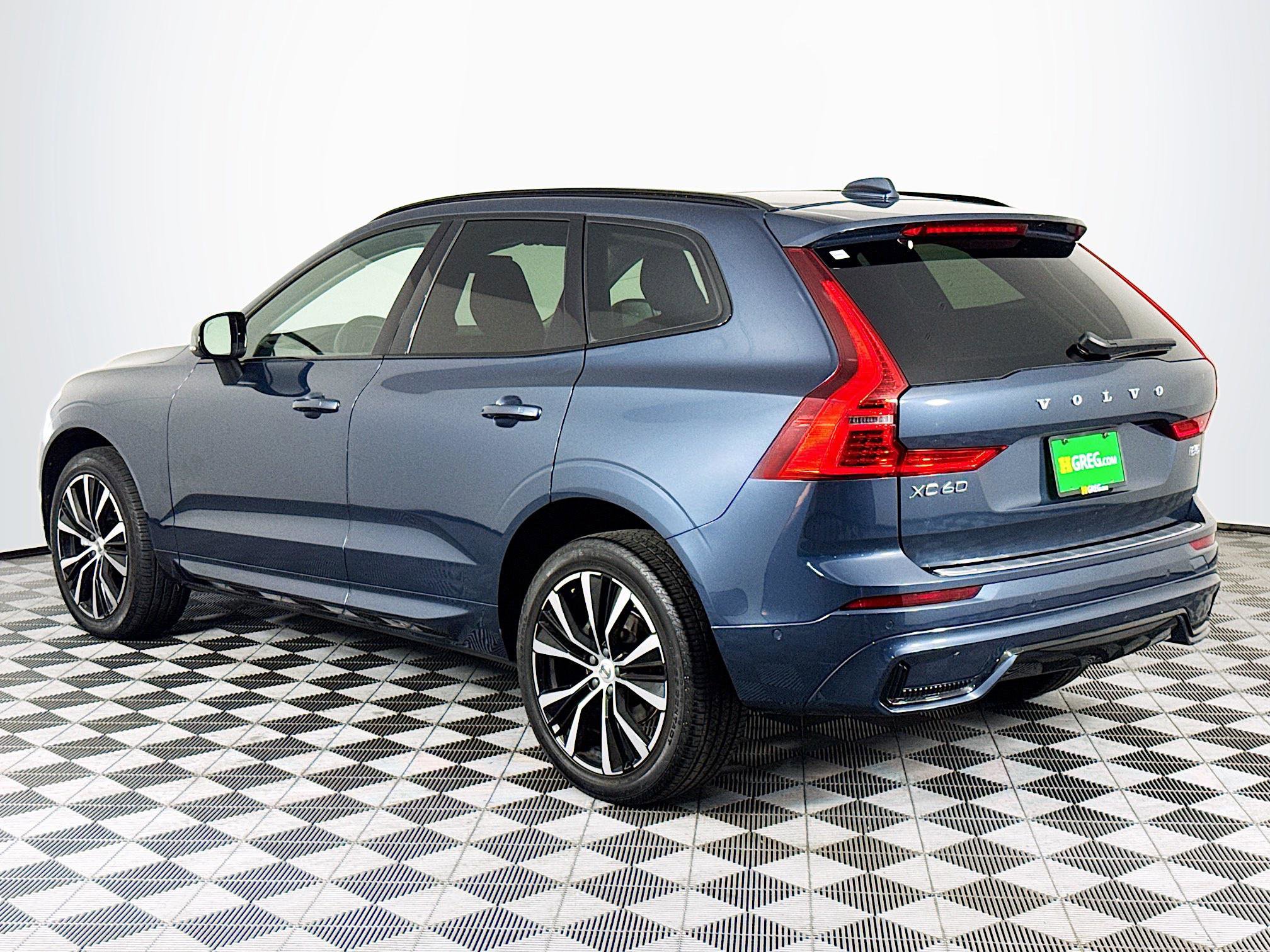 Used 2023 Volvo XC60 B5 Plus w/ Climate Package image 6