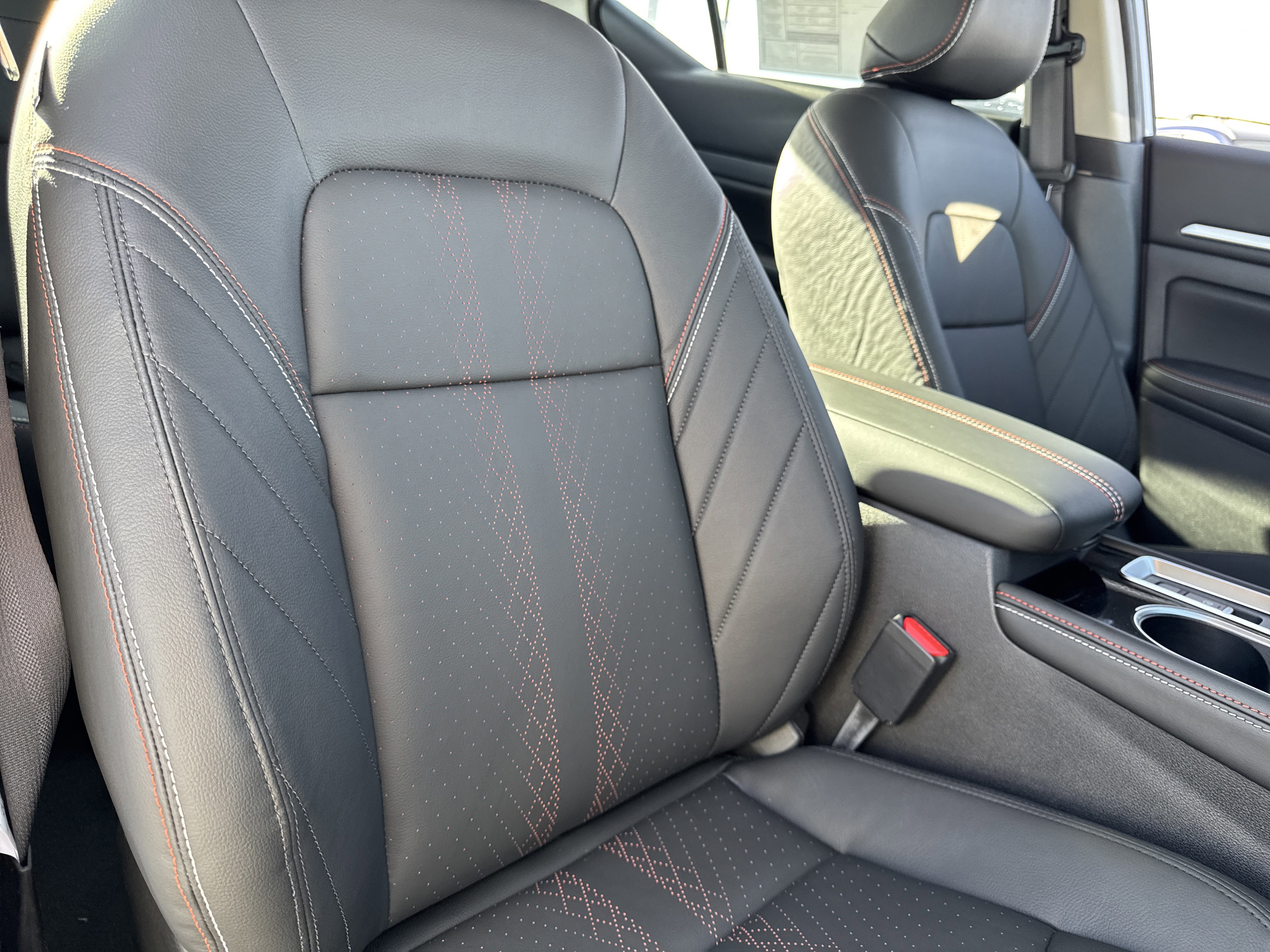 New 2025 Nissan Altima 2.5 SR w/ SR Premium Package AWD/4WD image 19