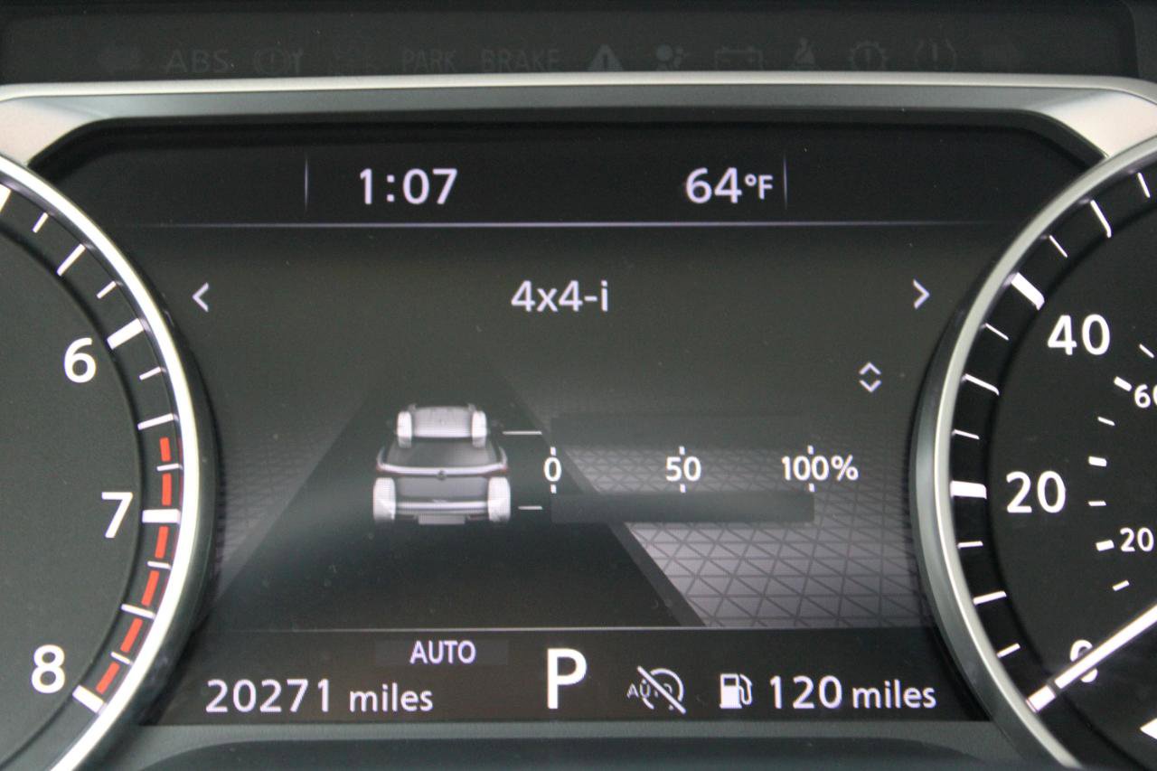 Used 2025 Nissan Pathfinder SL AWD/4WD image 26